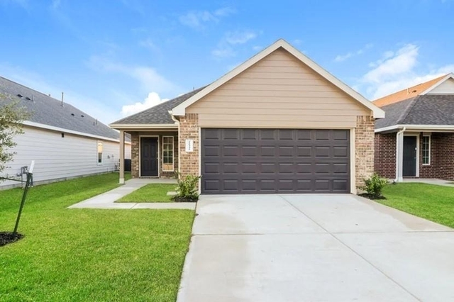 22332 Merlin Street - Photo 1
