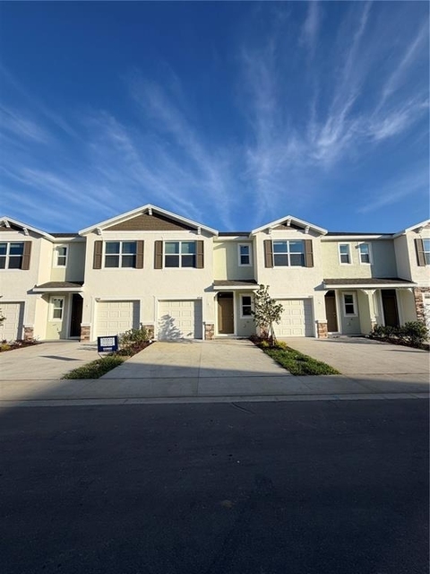 32538 Midsummer Night Lane - Photo 1