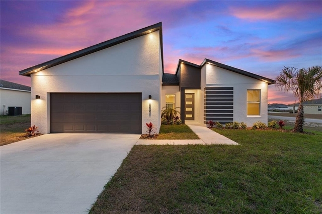 802 James Drive - Photo 1