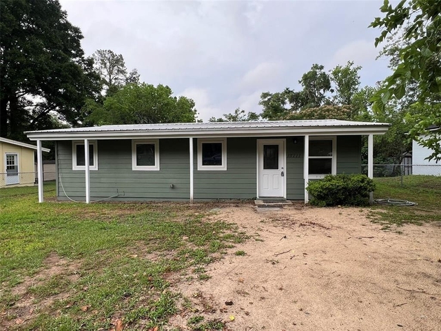 13711 Nw 158th Place - Photo 1