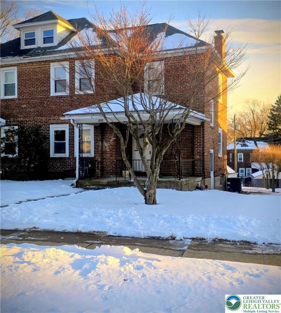 830 Media Street - Photo 1