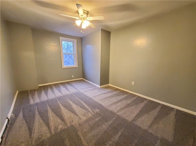 430 Grace St - Photo 1