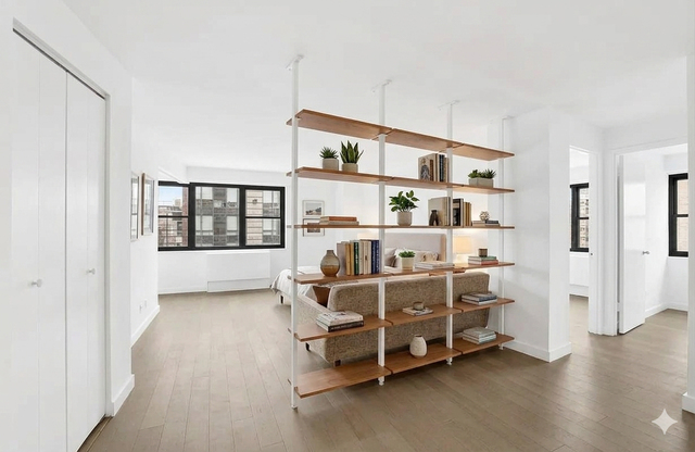 East 39th Street - Photo 1
