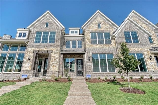 4932 Mckinney Hollow Drive - Photo 1