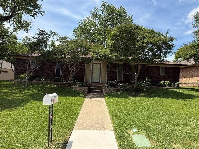 7135 Cosgrove Drive - Photo 1