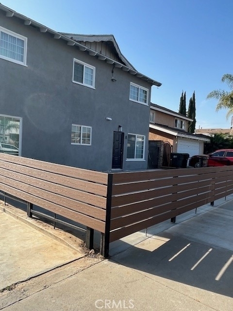 537 S 6th - Photo 1