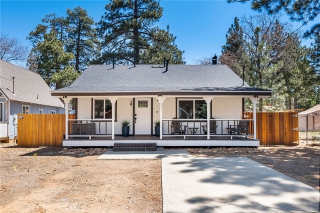 531 Santa Barbara - Photo 1