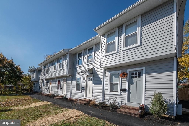 525 Gray Avenue - Photo 1