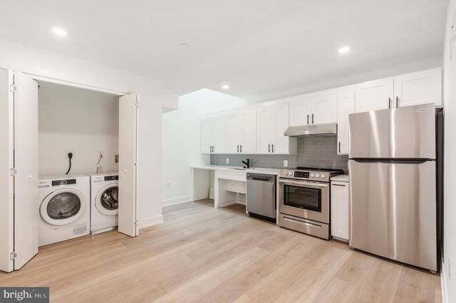 2002 Frankford Ave - Photo 1
