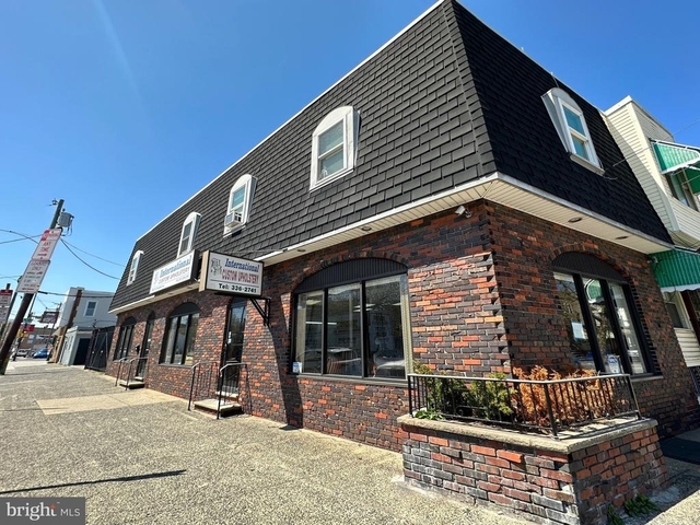 2033 W Passyunk Avenue - Photo 1