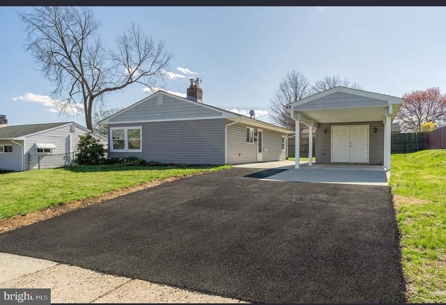49 Mistletoe Lane - Photo 1