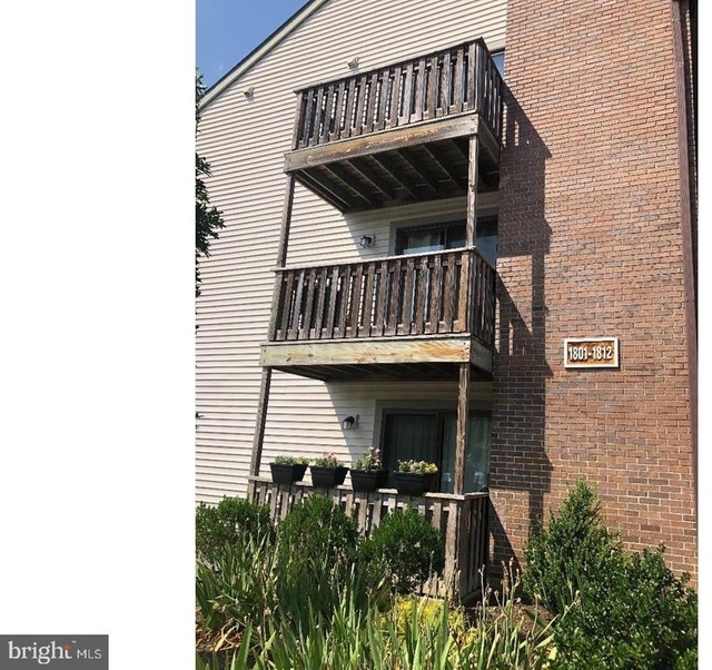 1802 Ravens Crest Dr E - Photo 1