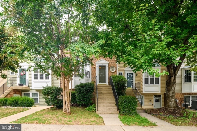1125 Simsbury Court - Photo 1