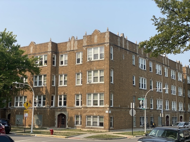 4300 W Shakespeare Avenue - Photo 1