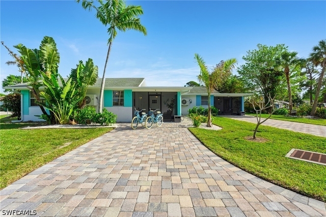 2134 Palm Street - Photo 1