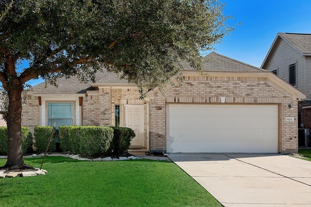 9606 Arched Oak Drive - Photo 1