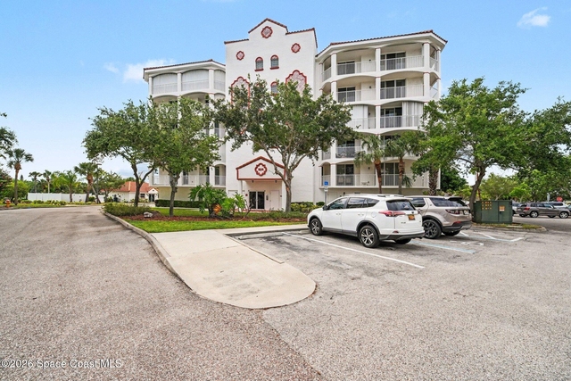 820 Del Rio Way - Photo 1