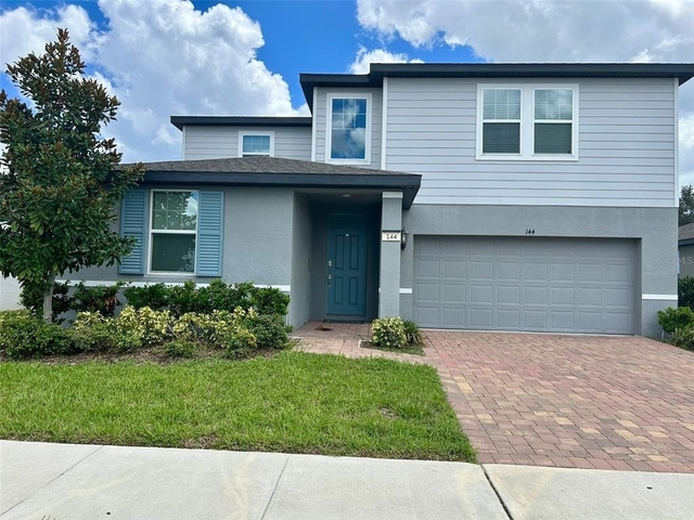 144 Towns Circle - Photo 1