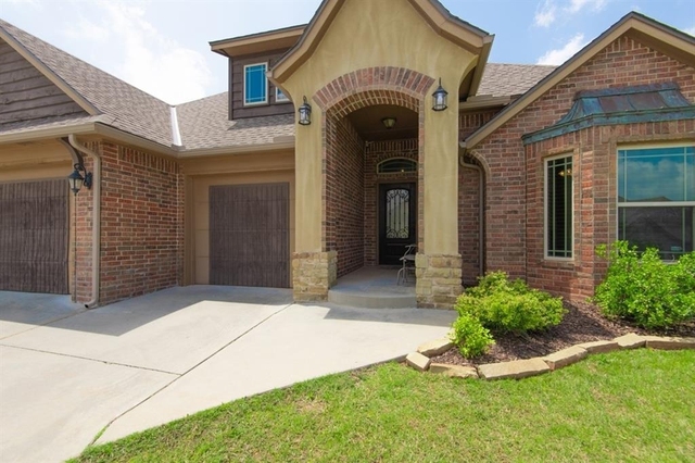 701 Lindsey Lane - Photo 1