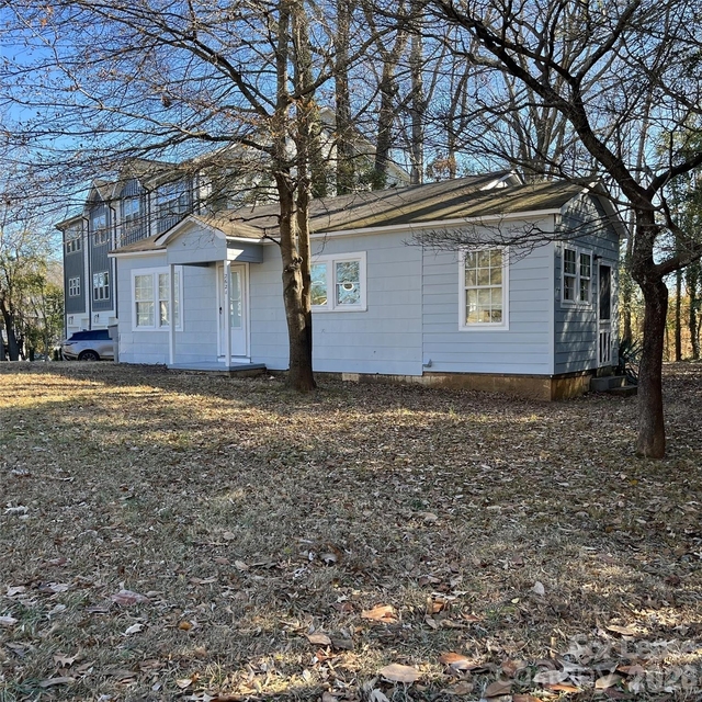2621 Dr Carver Road - Photo 1