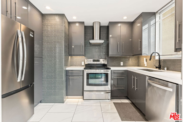 10747 Wilshire Boulevard - Photo 1