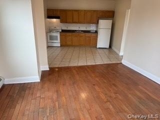 390 Main Street - Photo 1