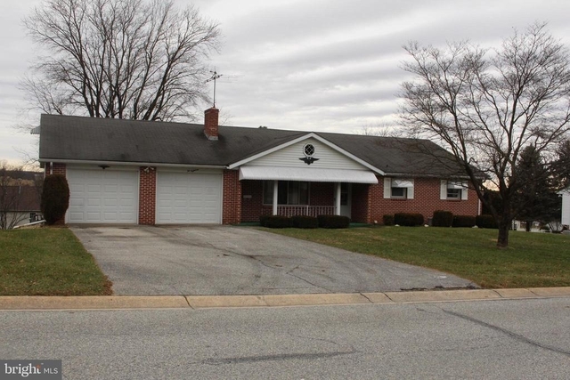 218 Cardinal Drive - Photo 1