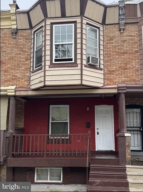 5515 Crowson Street - Photo 1