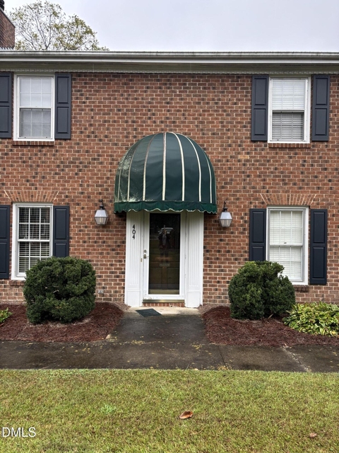 404 W Harnett Street - Photo 1