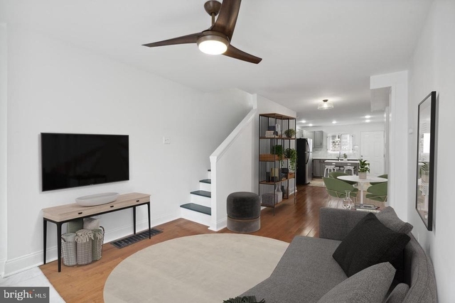 1563 E Hewson Street - Photo 1