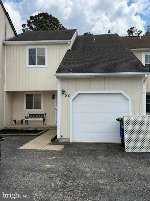 20 Queen Anne Court - Photo 1