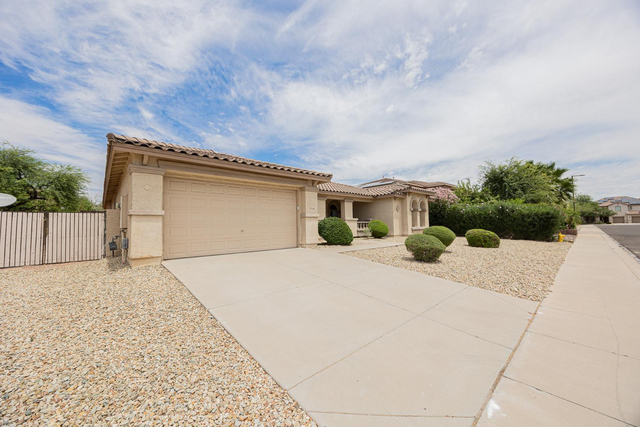 15268 W Coolidge Street - Photo 1