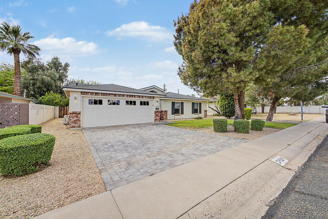 3414 N 44th - Photo 1