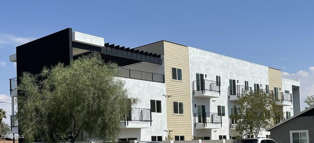 1457 E Taylor Street - Photo 1