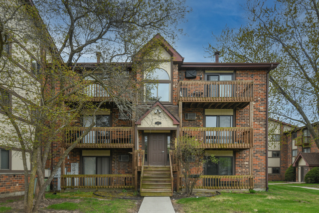 425 Berkshire Drive - Photo 1