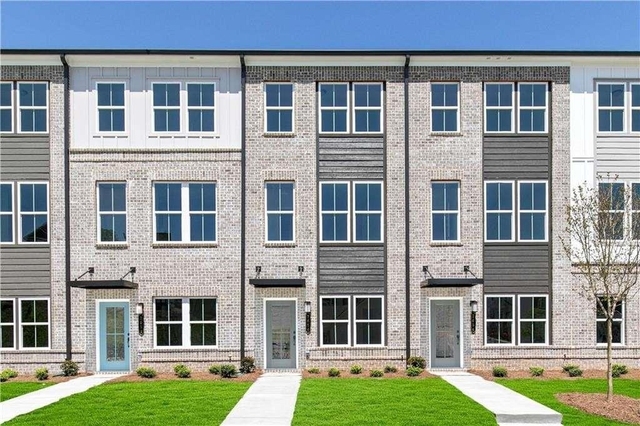 1422 Creekside Circle - Photo 1
