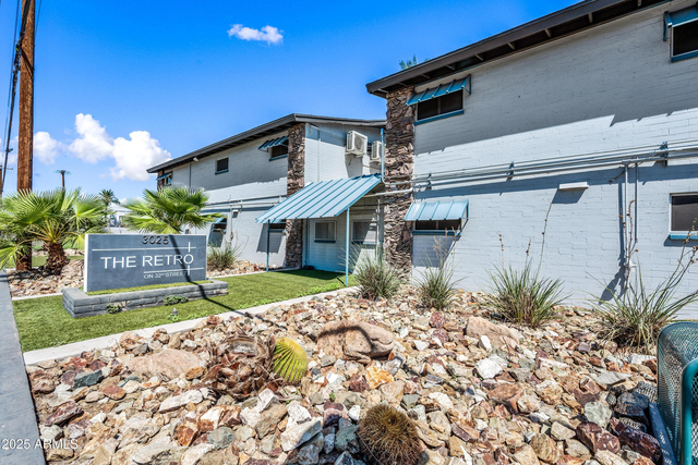 3025 N 32nd Street - Photo 1