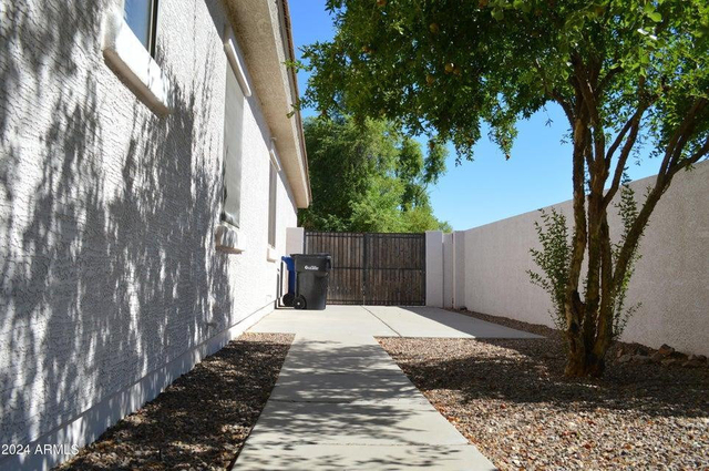 4132 E Carriage Court - Photo 1