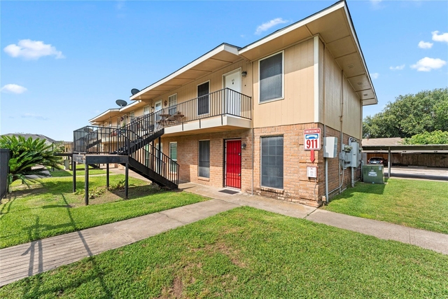 3316 Burke Road - Photo 1