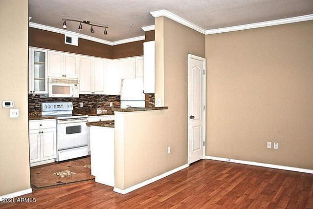 1701 E Colter - Photo 1