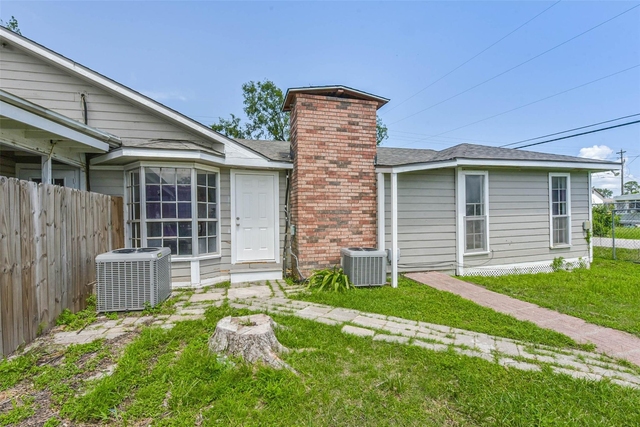 14249 Brownsville Street - Photo 1