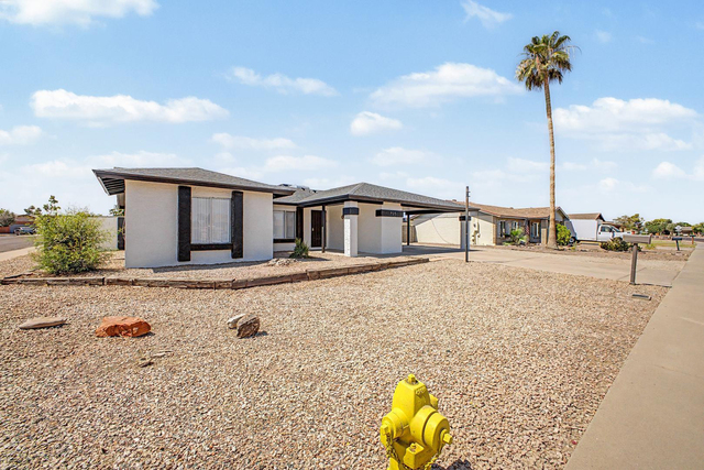 935 W Santa Cruz Drive - Photo 1