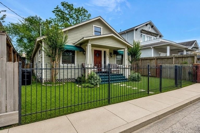 4628 Kermit Street - Photo 1