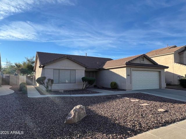 13709 W Cottonwood Street - Photo 1