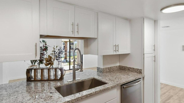 3033 E Devonshire Avenue - Photo 1