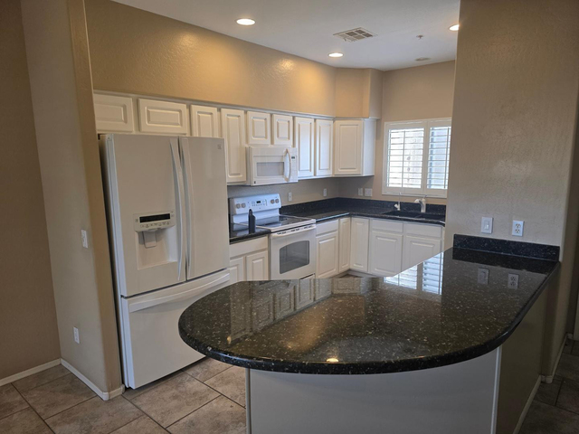 16450 E Avenue Of The Fountain - Photo 1