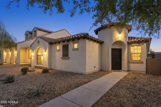 2930 N Raven -- - Photo 1