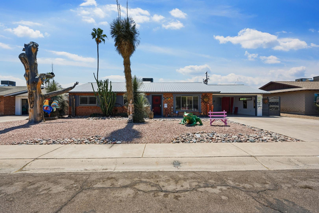 8639 E Virginia Avenue - Photo 1