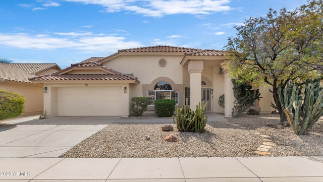 9013 W Kerry Lane - Photo 1