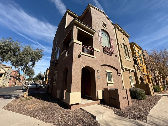 900 S 94th Street - Photo 1